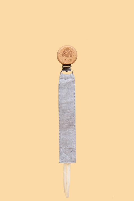 Kiin eco-friendly cotton dummy clip in use - grey