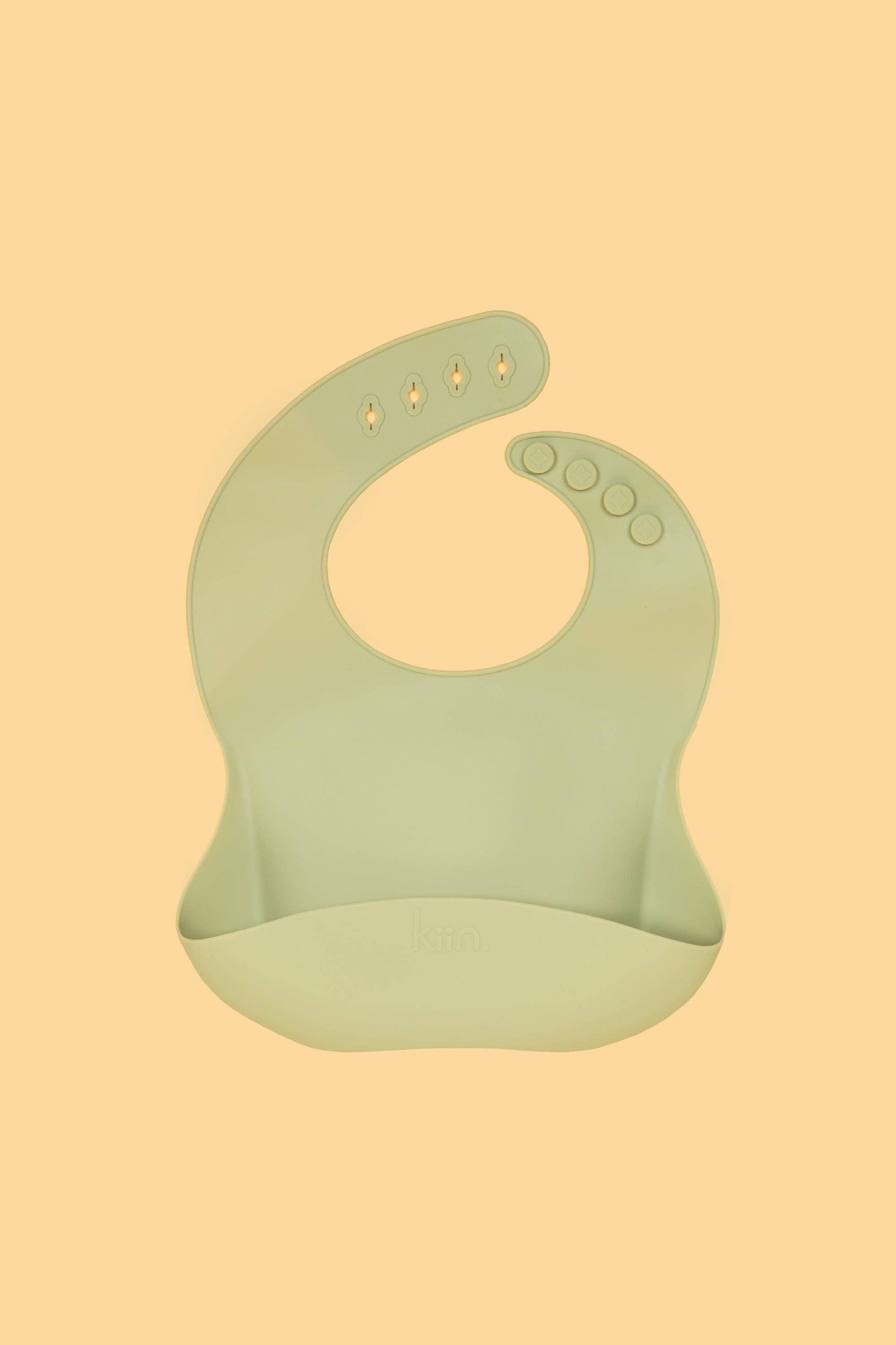 Kiin silicone bib with crumb-catching pocket - olive tag 1